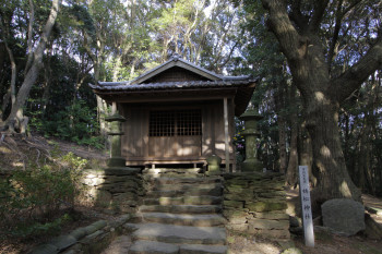 サン・ジワン枯松神社